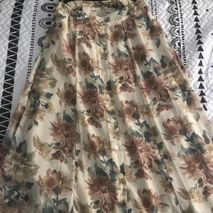 Floral silk skirt.